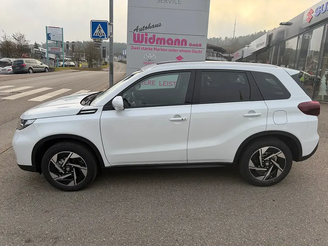 Suzuki Vitara - Thumbnail 3