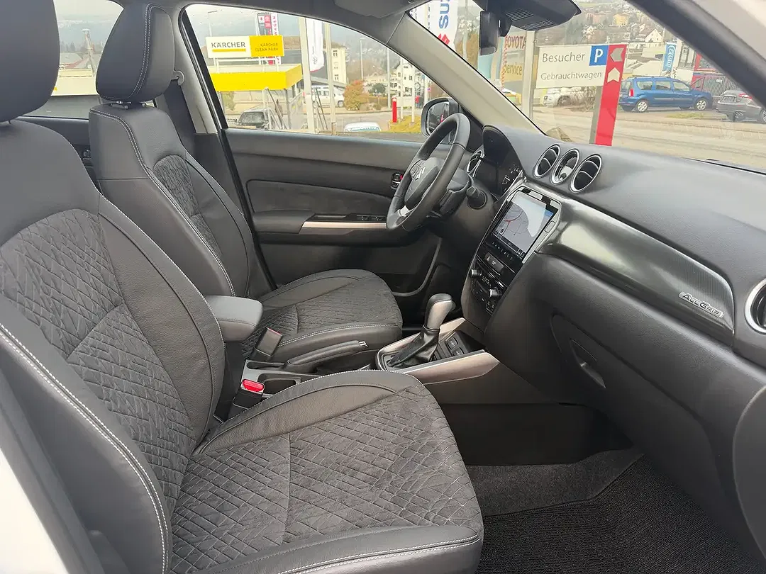 Suzuki Vitara - Thumbnail 6