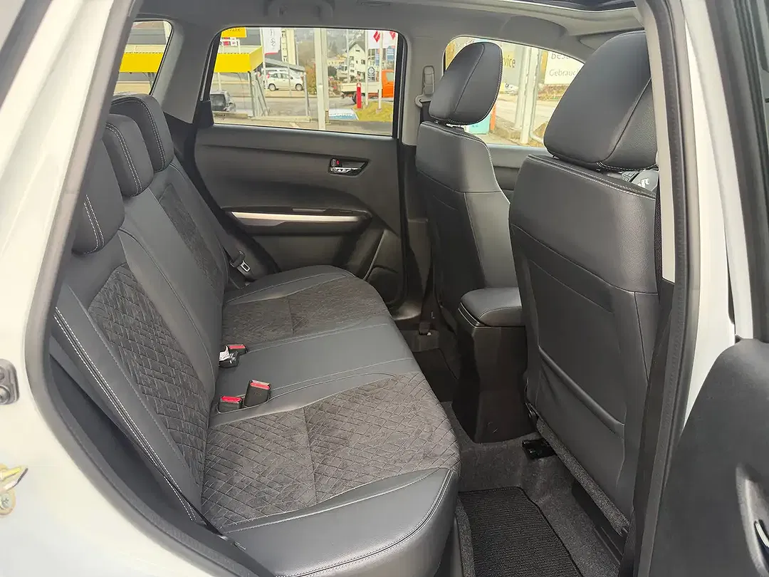 Suzuki Vitara - Thumbnail 7