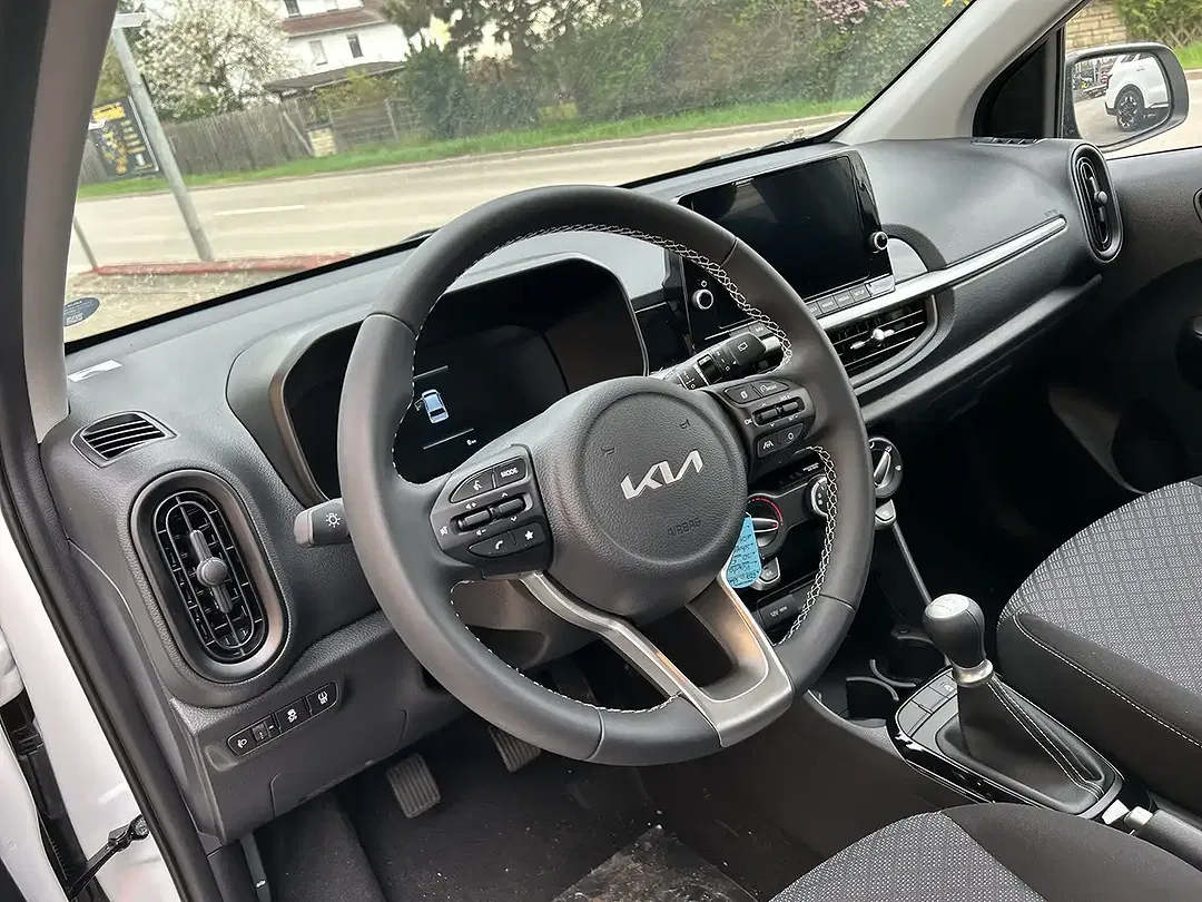 Kia Picanto - Thumbnail 8