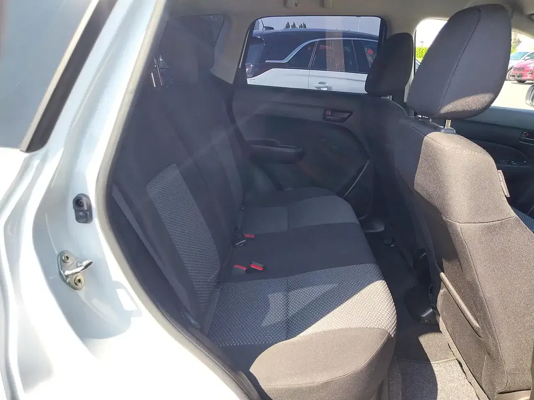 Suzuki Vitara - Thumbnail 13