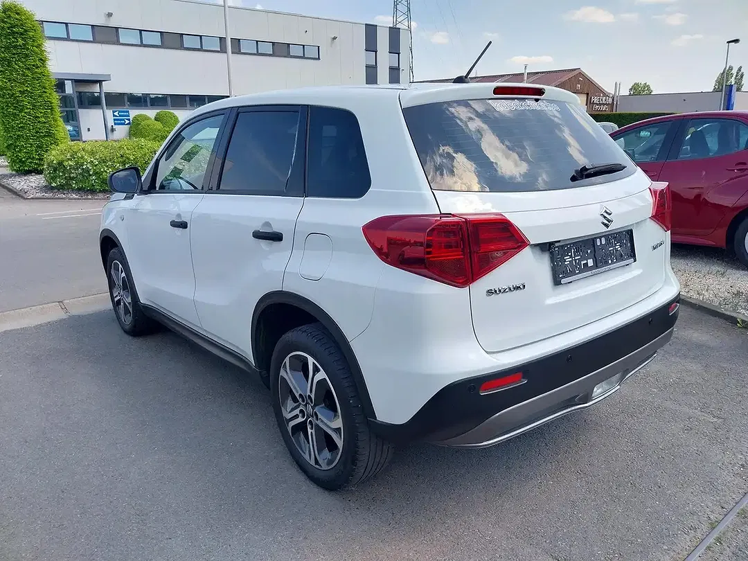 Suzuki Vitara - Thumbnail 4