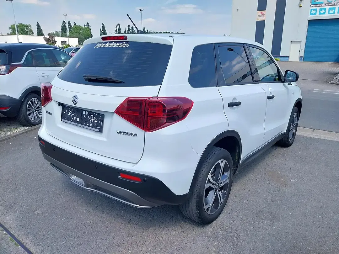 Suzuki Vitara - Thumbnail 6