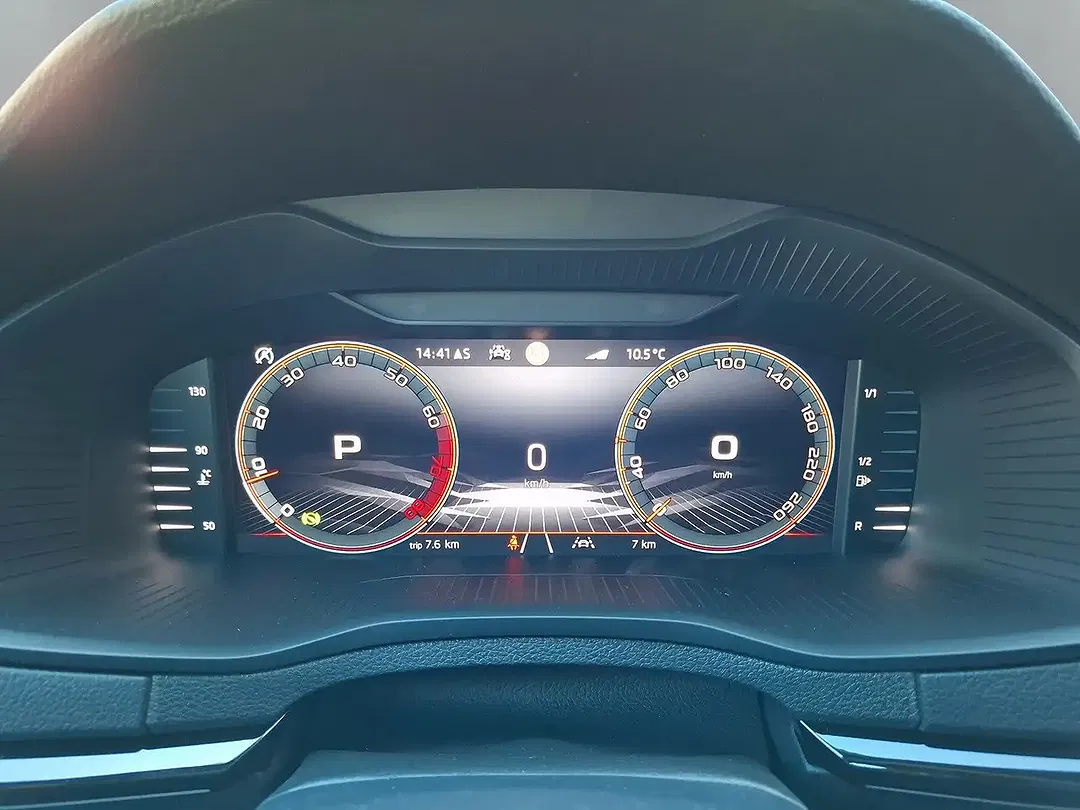 Skoda Karoq - Thumbnail 14