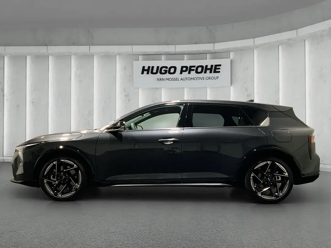 Kia K4 - Thumbnail 2