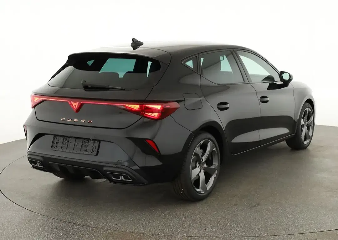 CUPRA Leon - Thumbnail 3