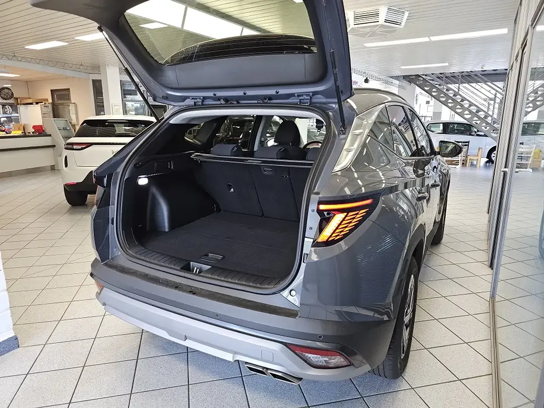 Hyundai TUCSON - Thumbnail 2