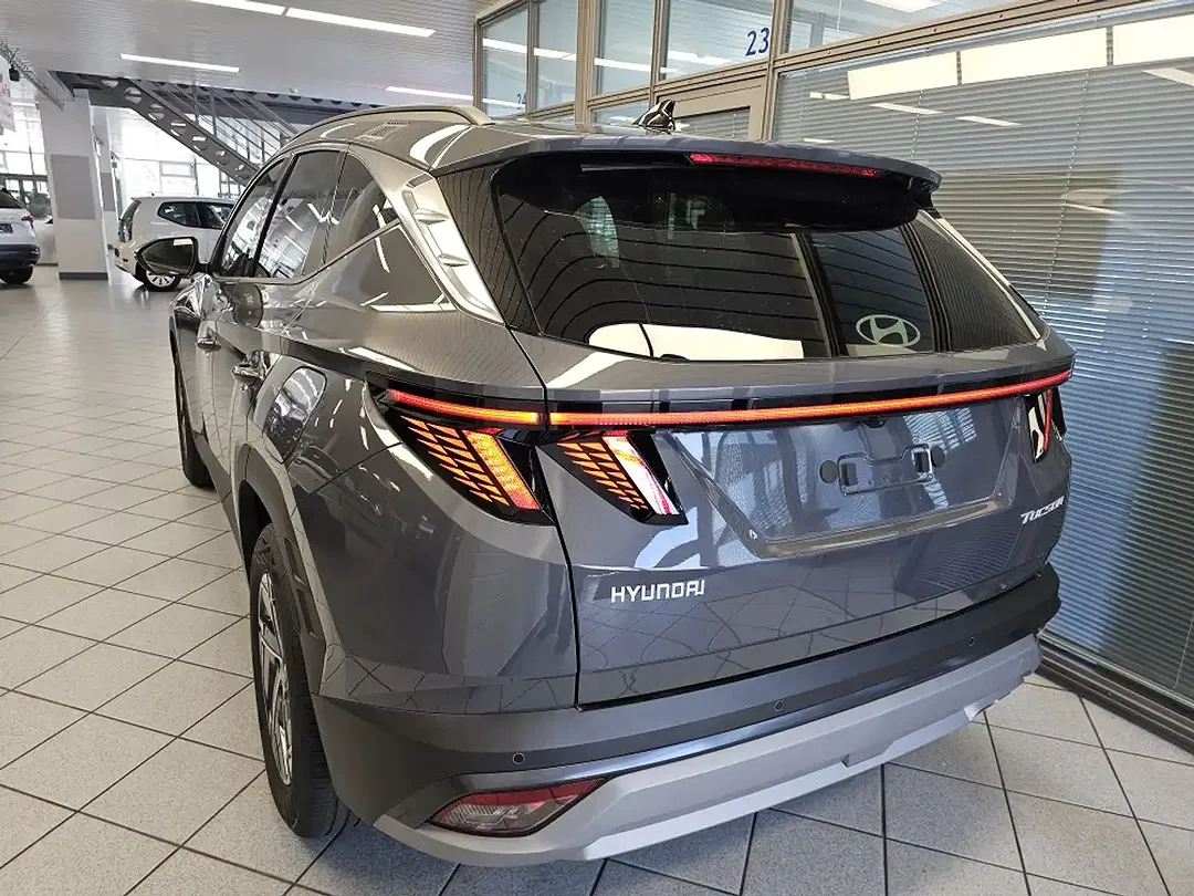 Hyundai TUCSON - Thumbnail 3