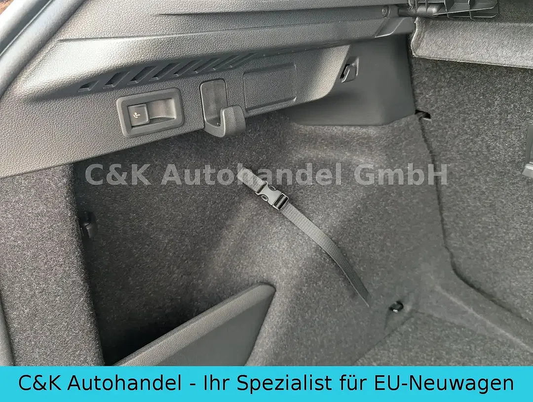 Skoda Kamiq - Thumbnail 13