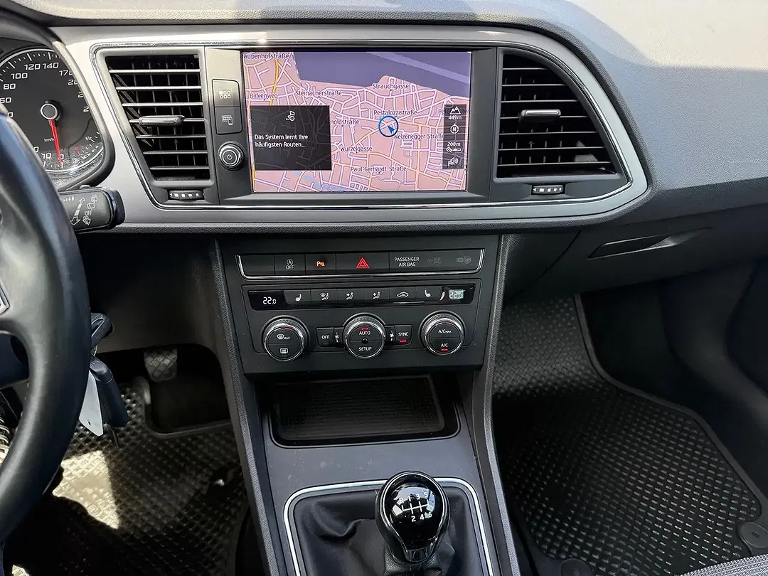 SEAT Leon - Thumbnail 6