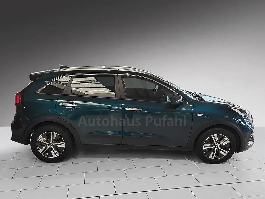 Kia Niro - Thumbnail 14