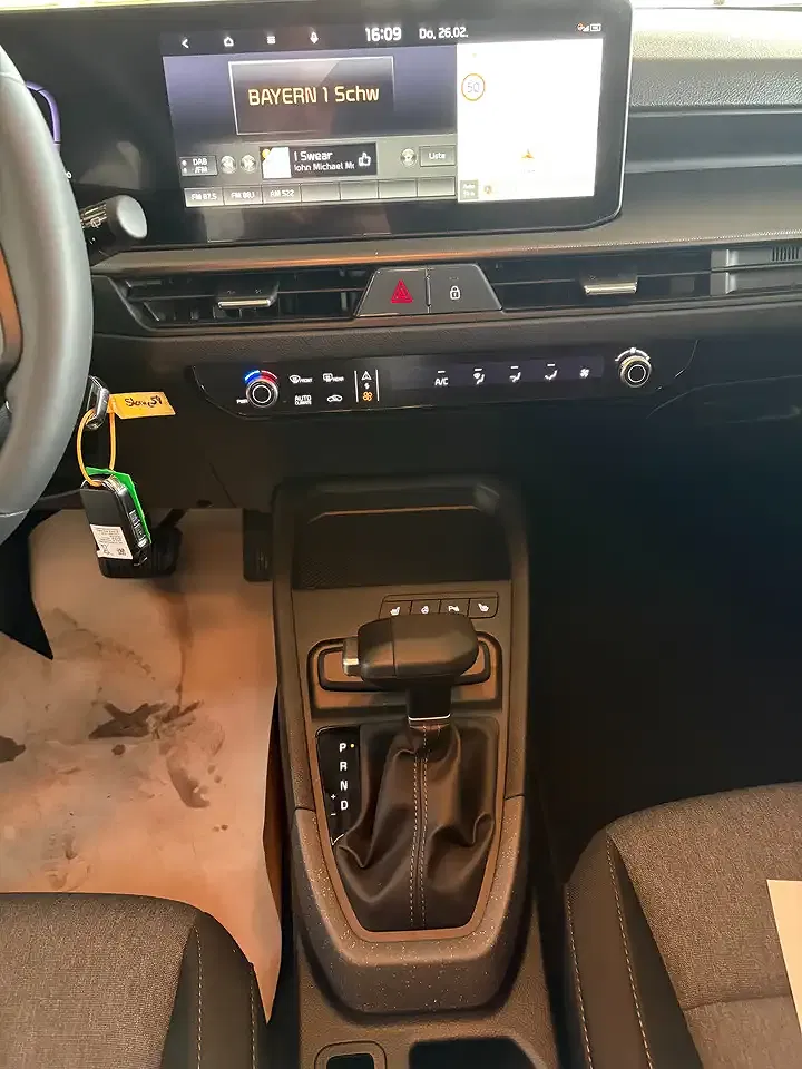 Kia Stonic - Thumbnail 15