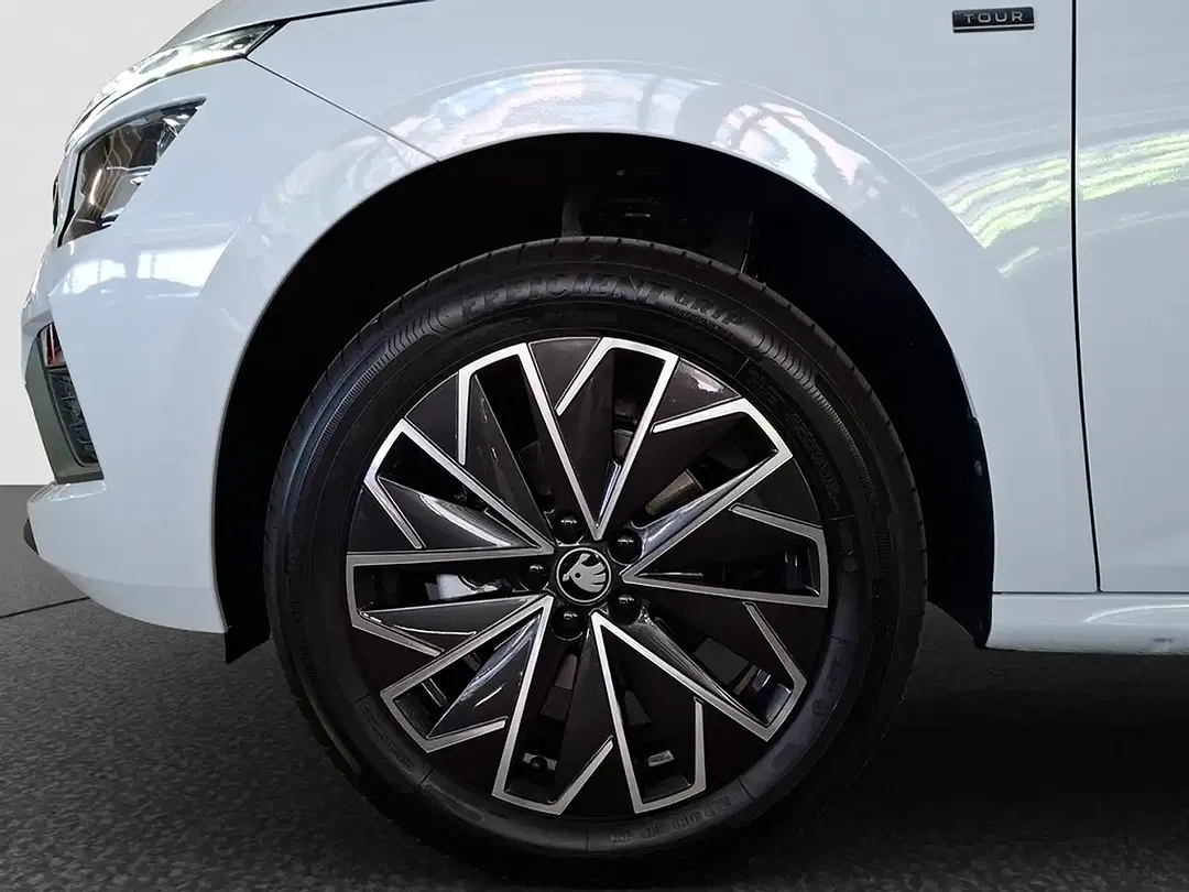 Skoda Kamiq - Thumbnail 3