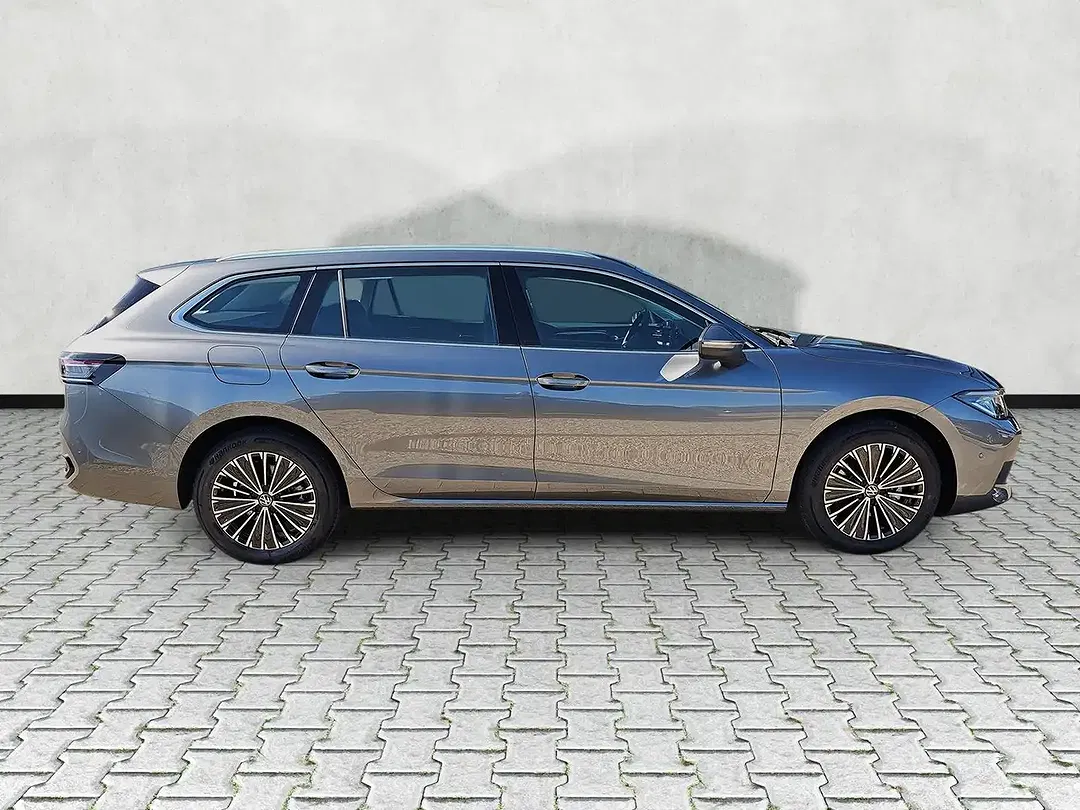 Volkswagen Passat Variant - Thumbnail 23