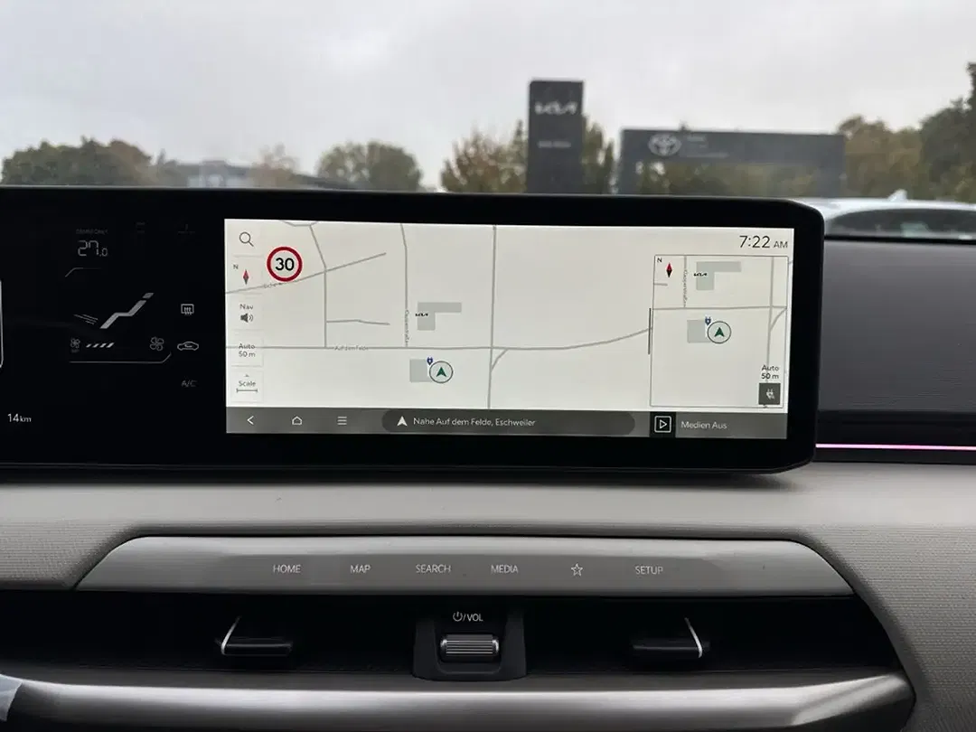 Kia EV4 - Thumbnail 14