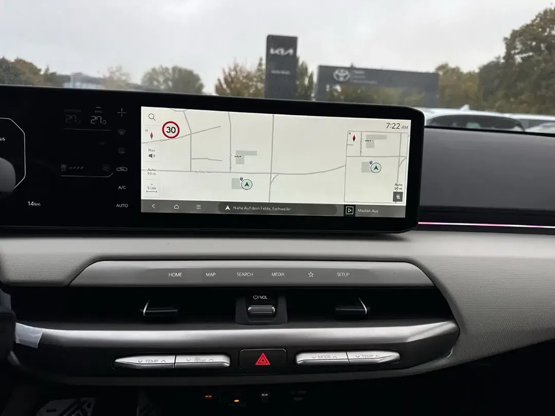 Kia EV4 - Thumbnail 15