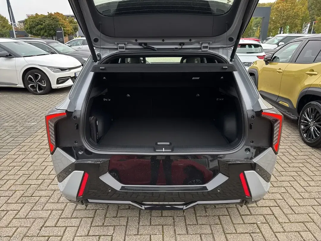 Kia EV4 - Thumbnail 7