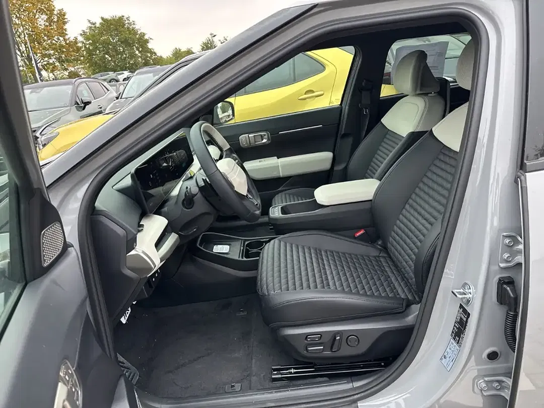 Kia EV4 - Thumbnail 8