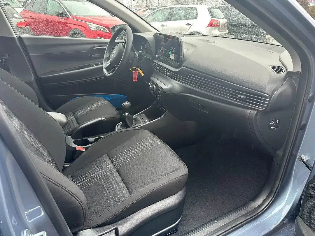 Hyundai i20 - Thumbnail 11