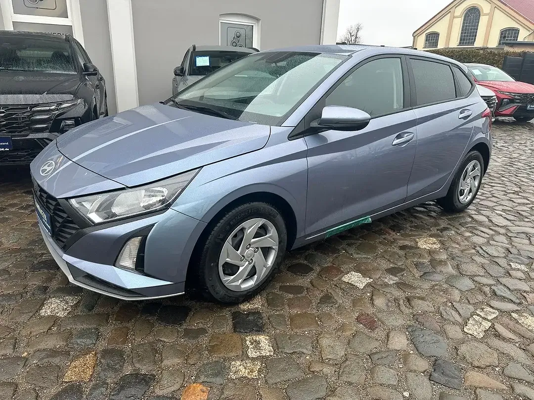 Hyundai i20 - Thumbnail 2