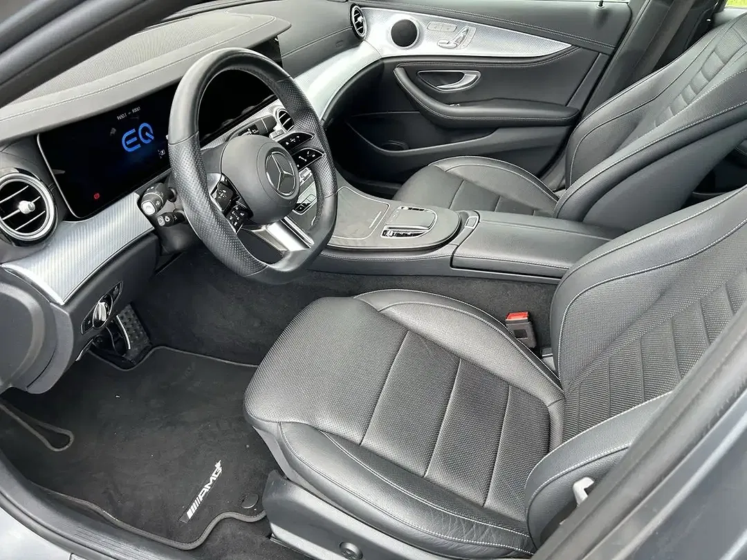 Mercedes-Benz E 300 - Thumbnail 11