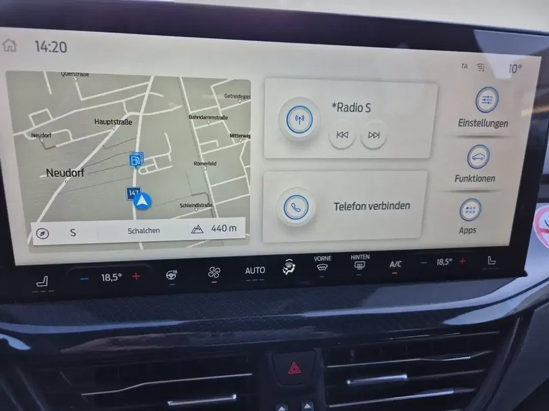 Ford Focus - Thumbnail 11