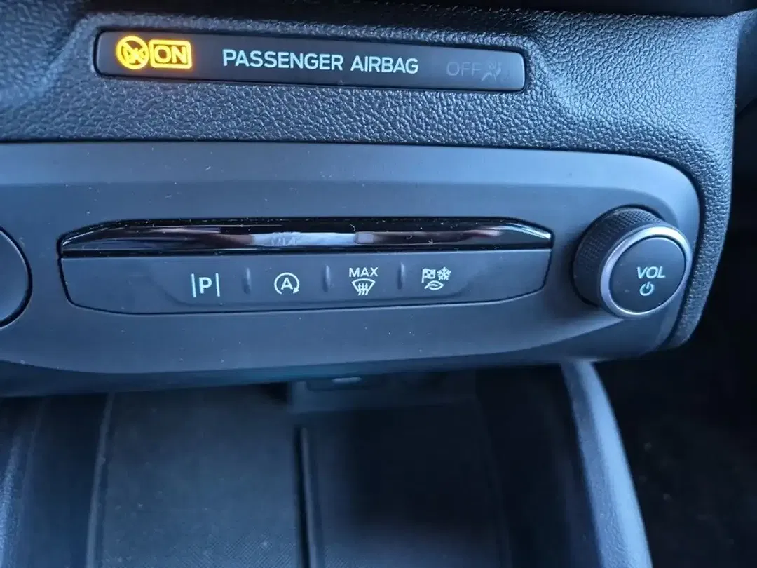 Ford Focus - Thumbnail 15