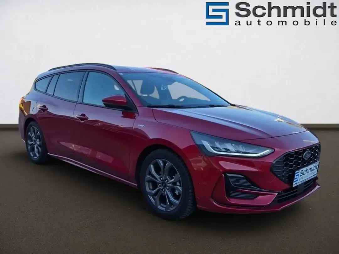 Ford Focus - Thumbnail 5