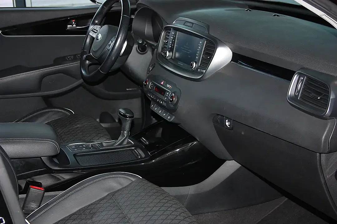 Kia Sorento - Thumbnail 12