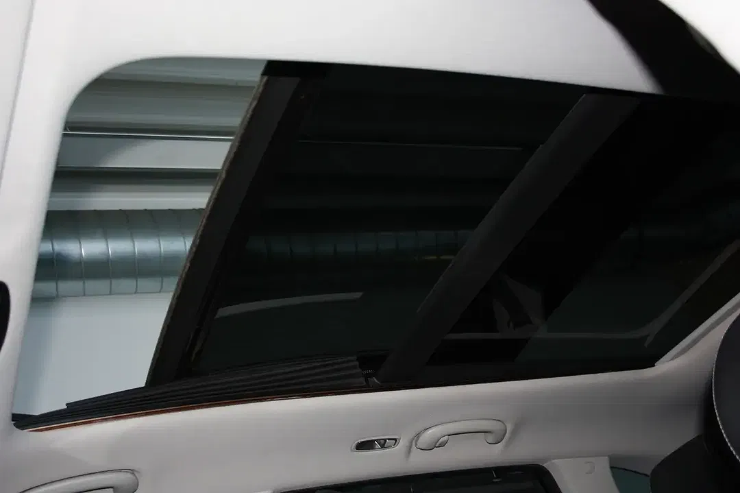 Kia Sorento - Thumbnail 15