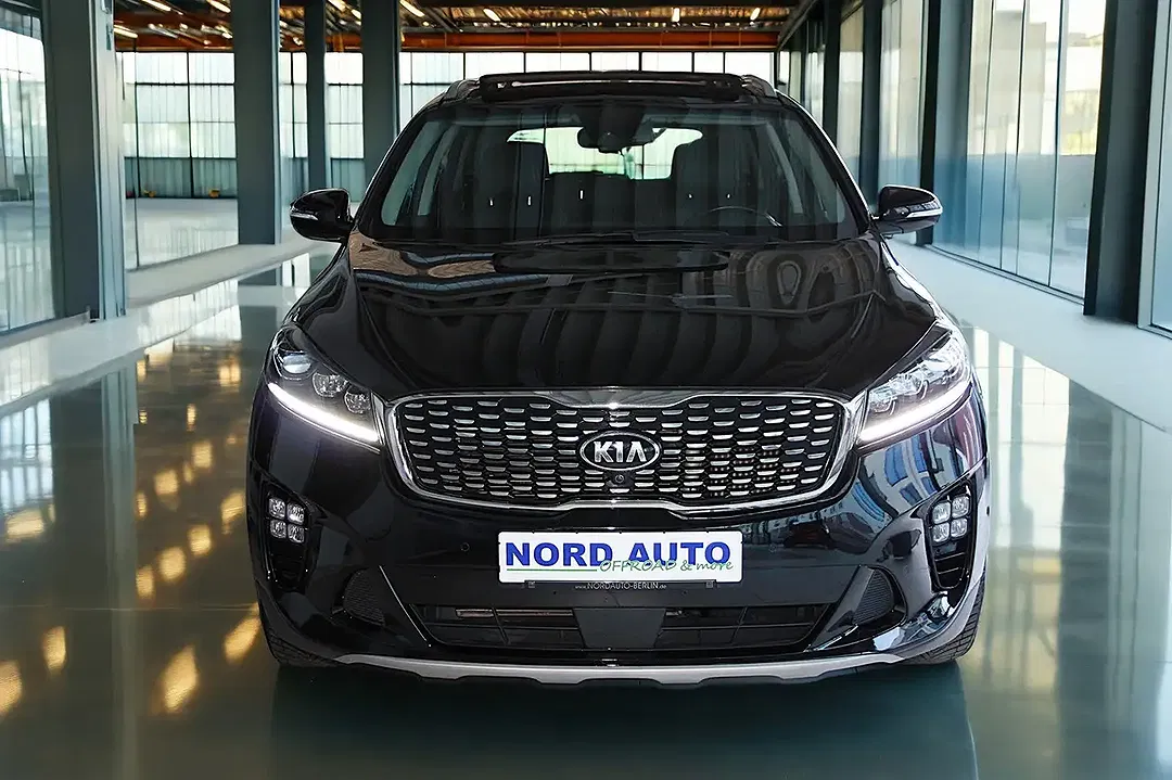 Kia Sorento - Thumbnail 4