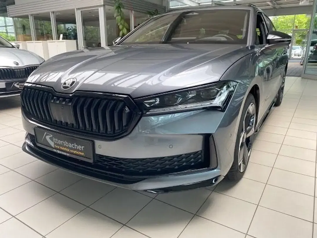 Skoda Superb - Thumbnail 2