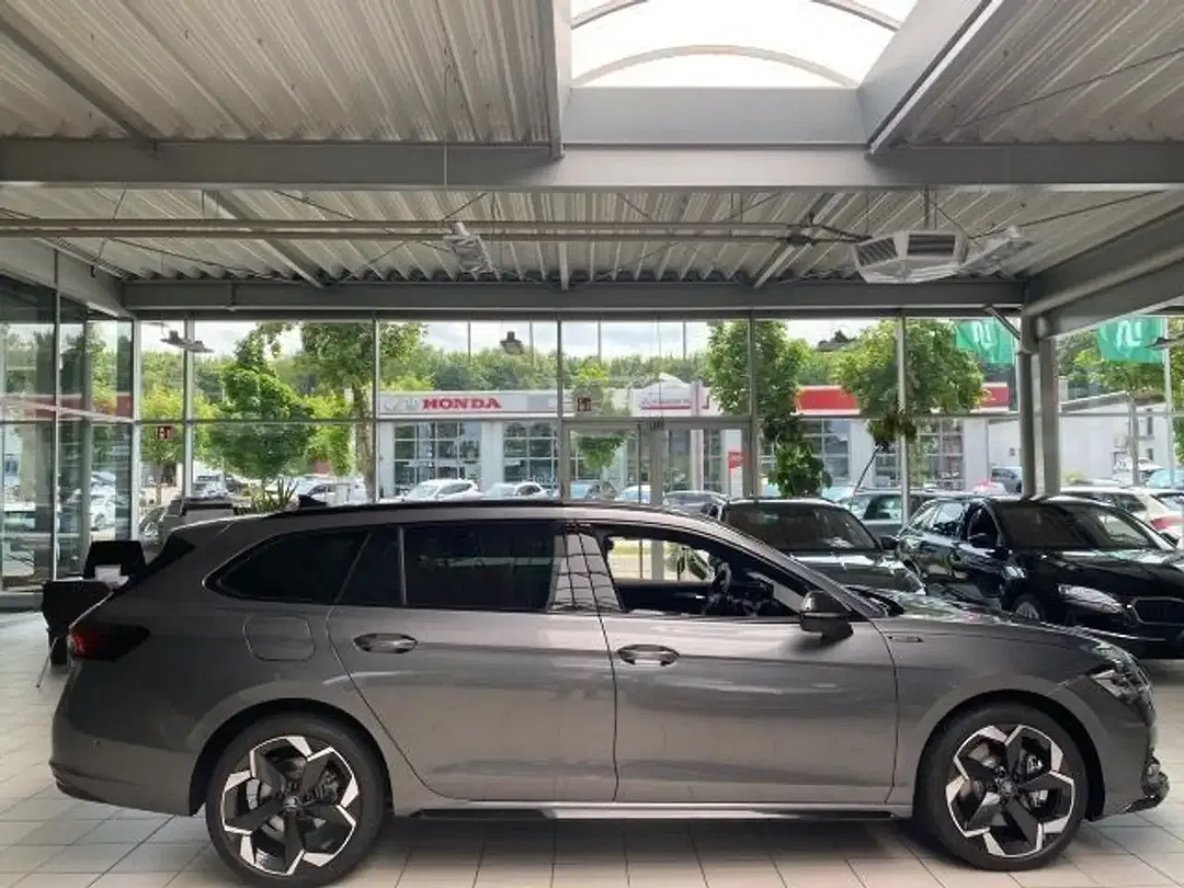 Skoda Superb - Thumbnail 9