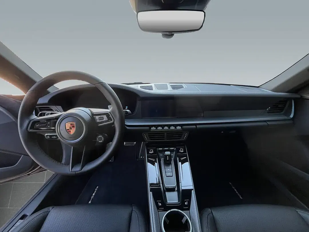 Porsche 992 - Thumbnail 8