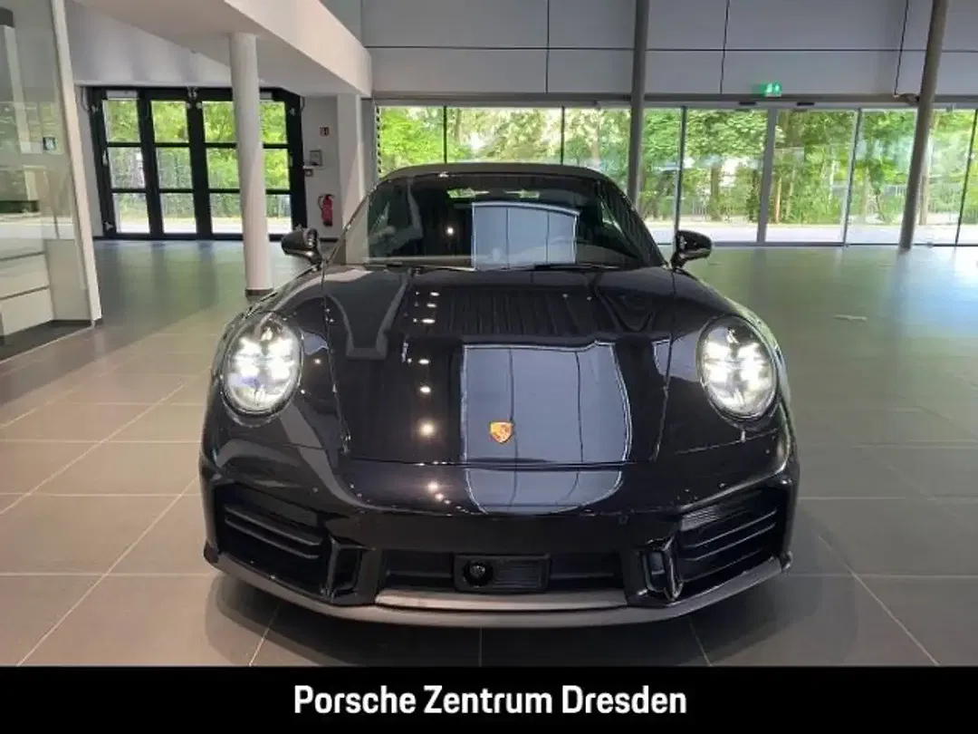 Porsche 992 - Thumbnail 11