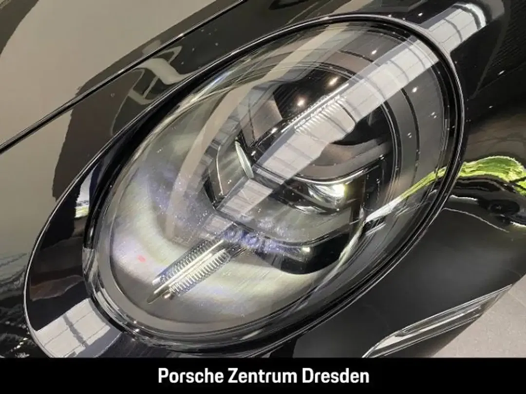 Porsche 992 - Thumbnail 14