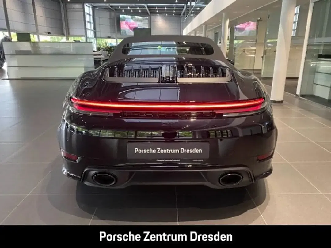 Porsche 992 - Thumbnail 6