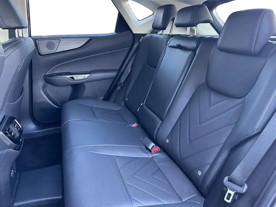 Lexus NX 450h+ - Thumbnail 10