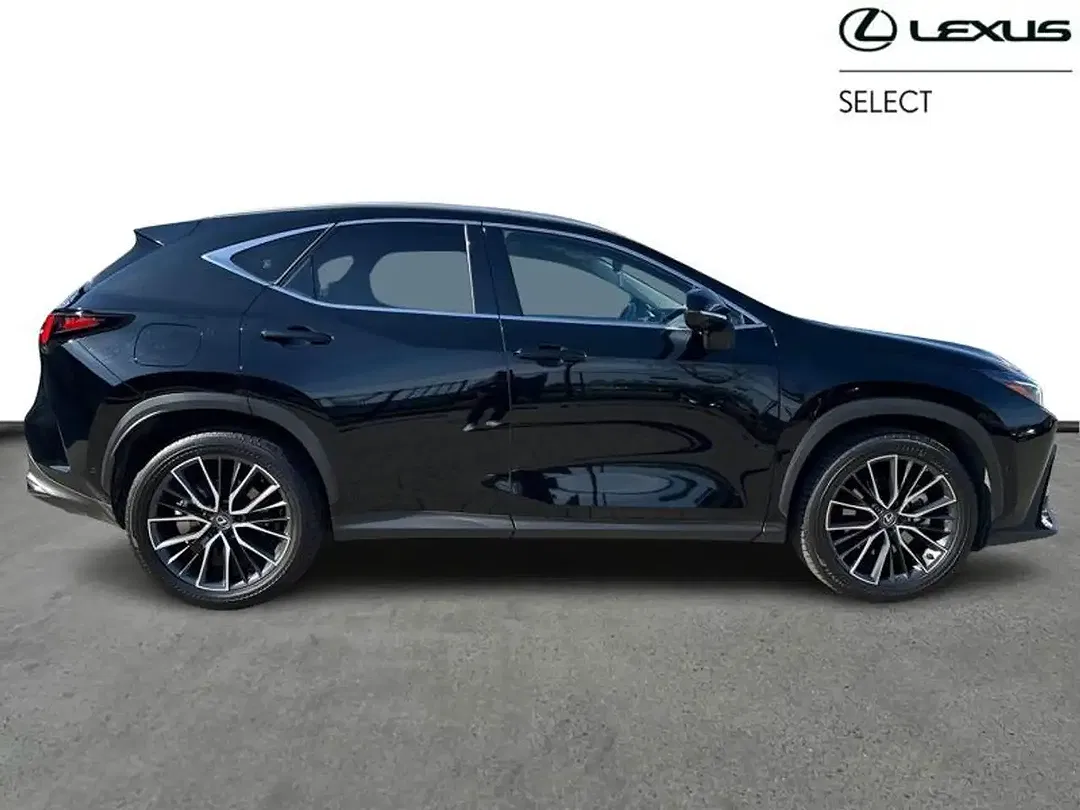 Lexus NX 450h+ - Thumbnail 14