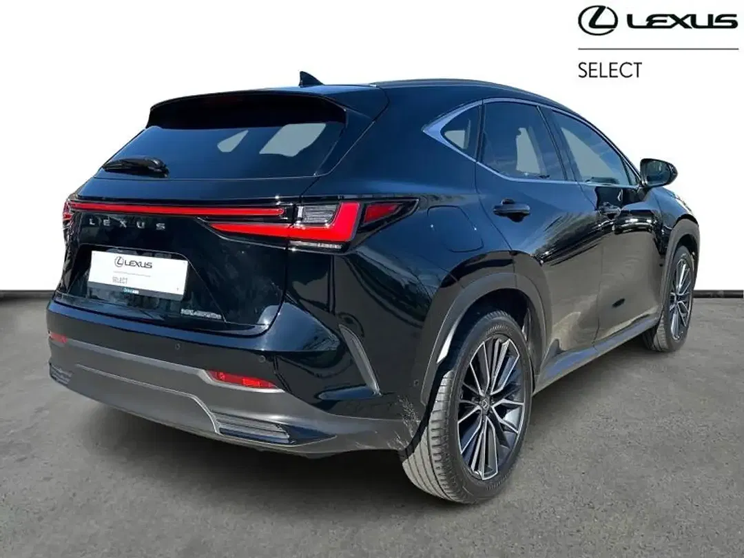 Lexus NX 450h+ - Thumbnail 15