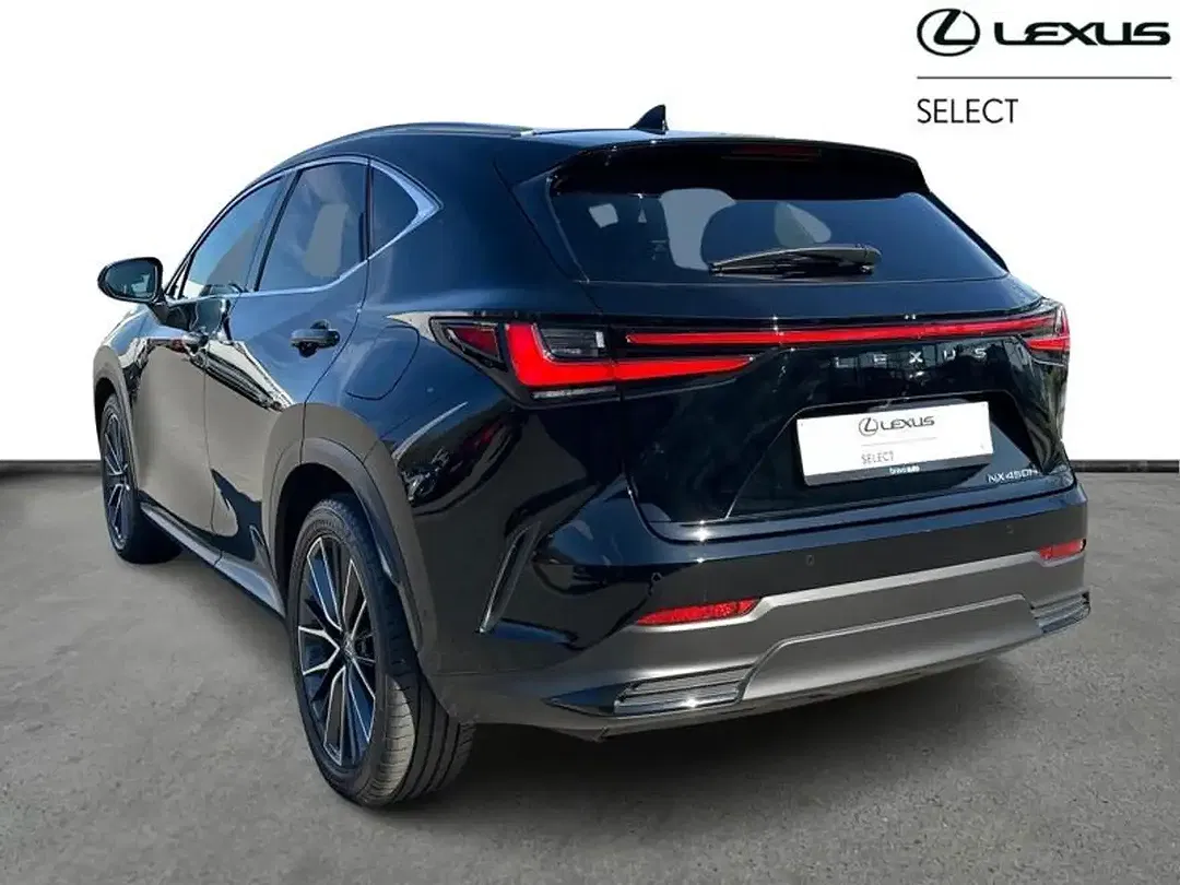 Lexus NX 450h+ - Thumbnail 2