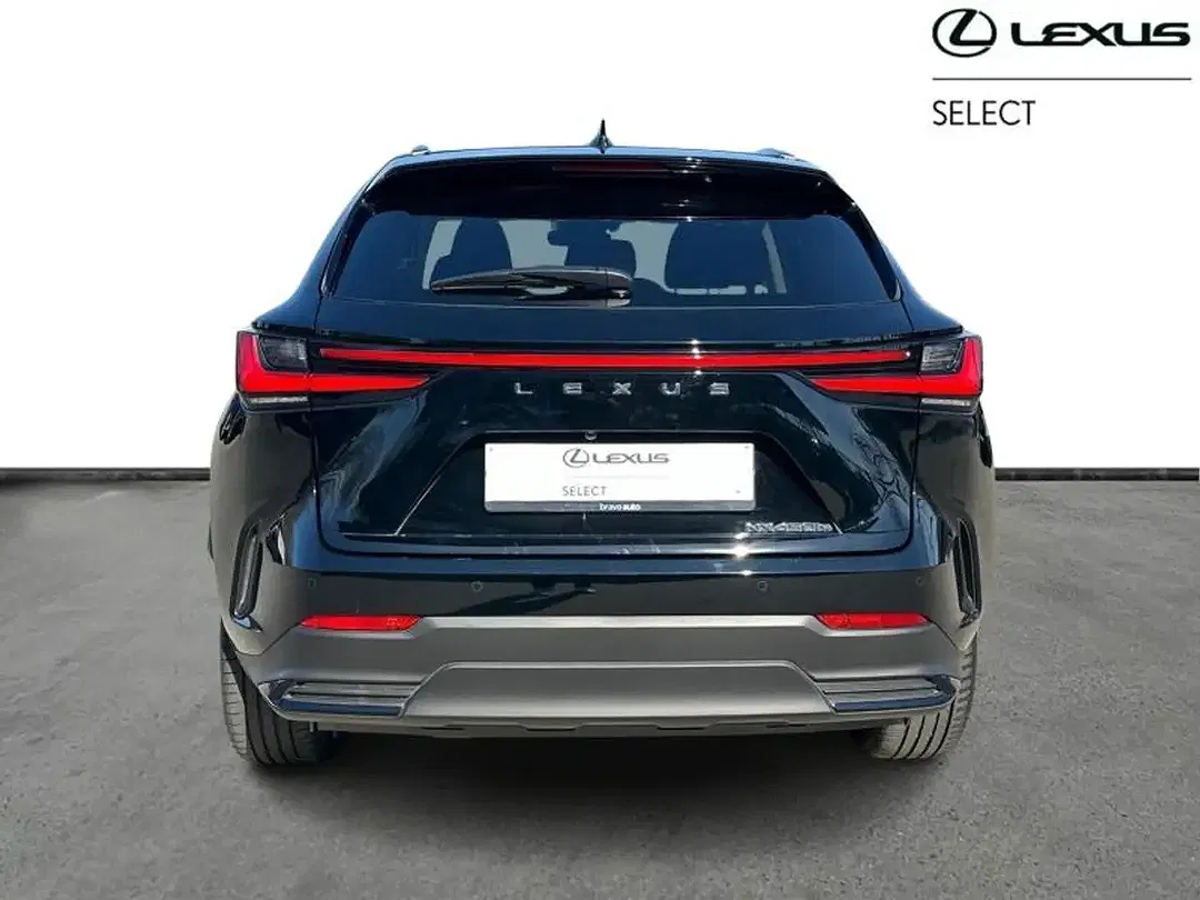 Lexus NX 450h+ - Thumbnail 4