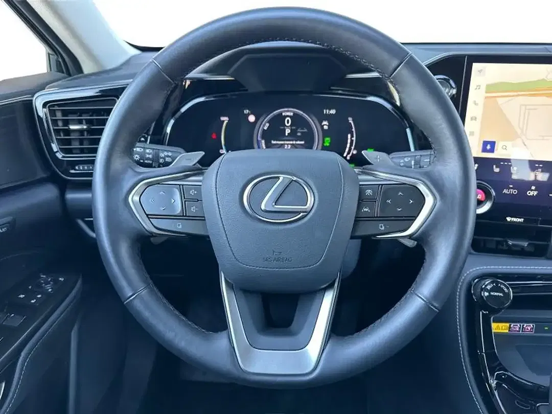 Lexus NX 450h+ - Thumbnail 8