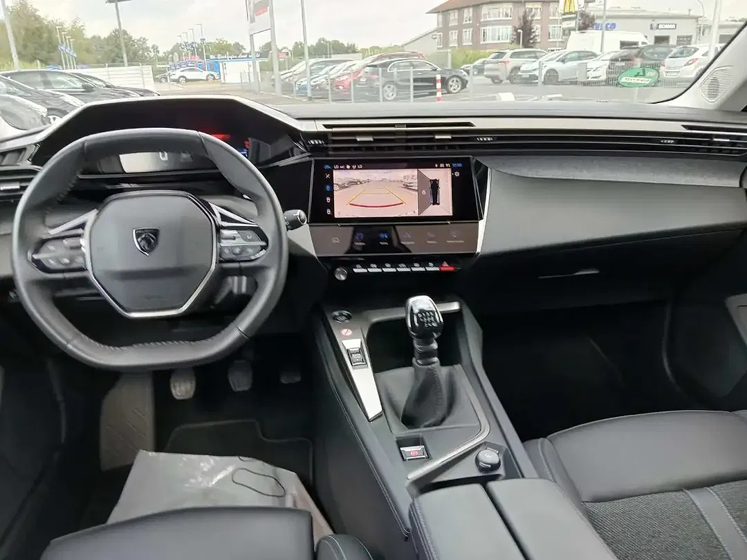 Peugeot 308 - Thumbnail 10