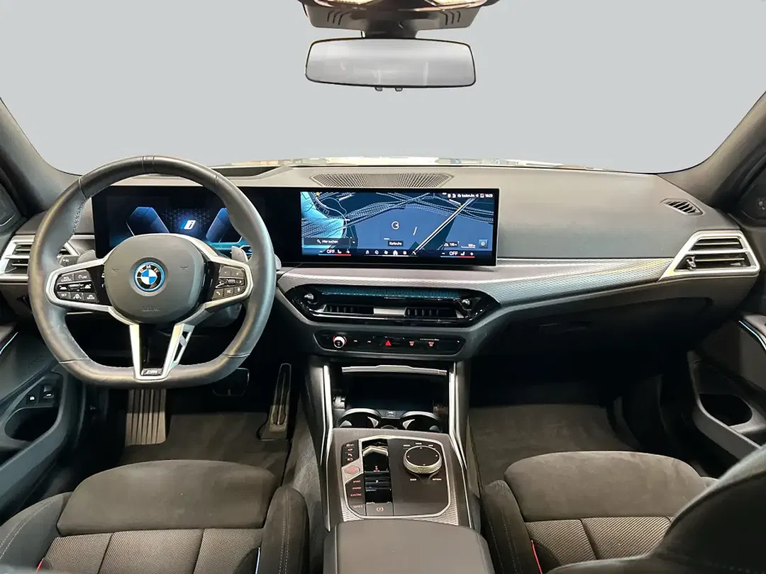 BMW 330 - Thumbnail 13
