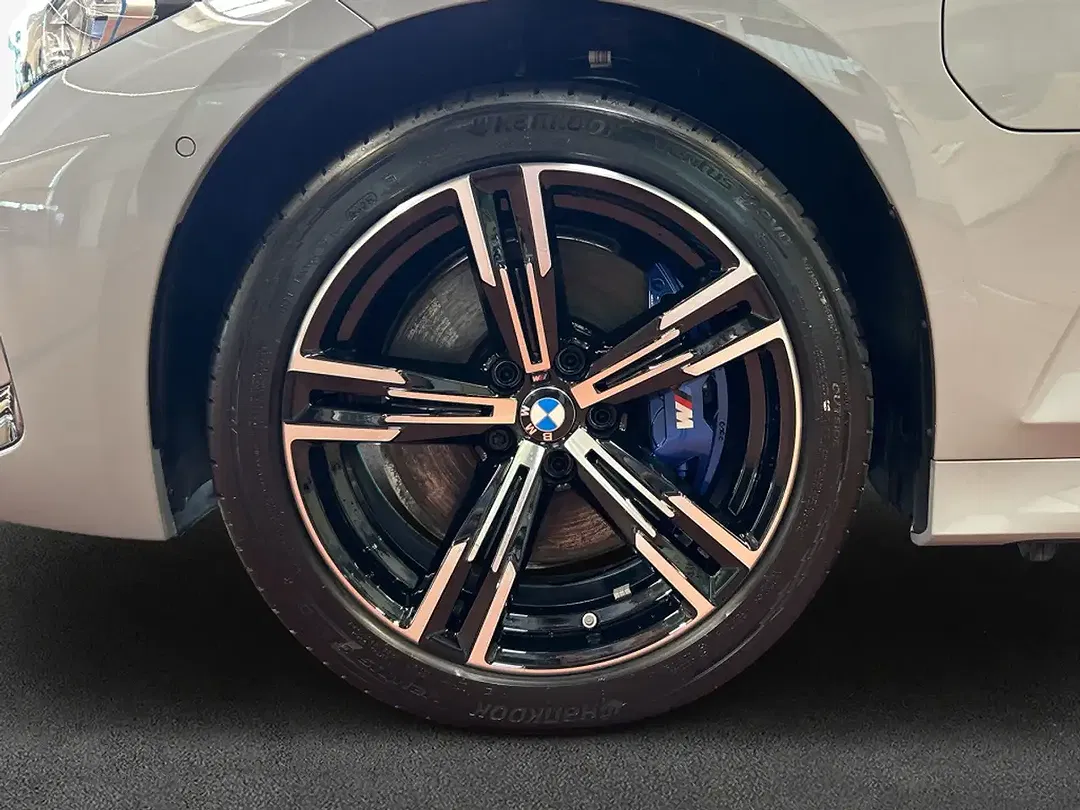 BMW 330 - Thumbnail 7