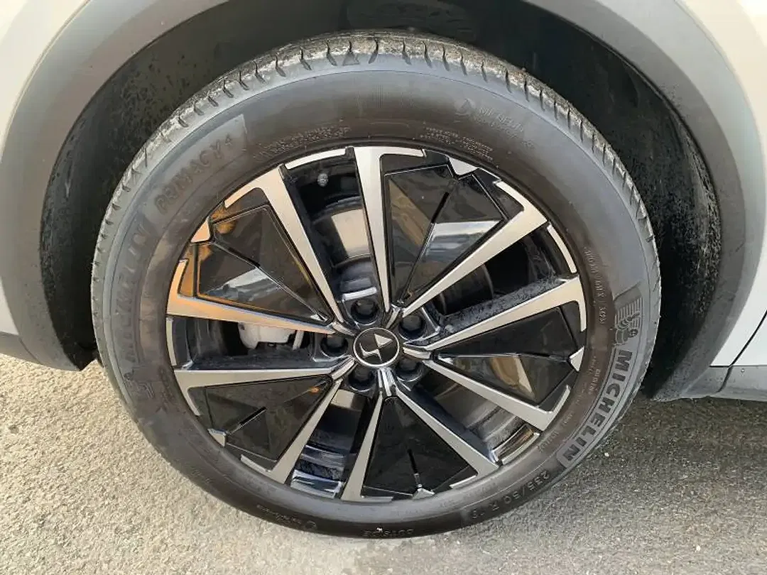 DS Automobiles DS 7 - Thumbnail 9