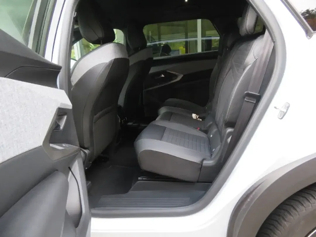 Peugeot 5008 - Thumbnail 18