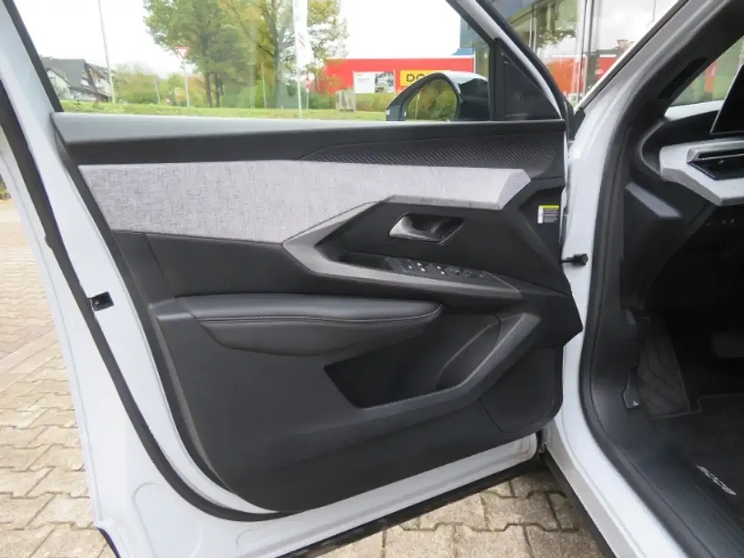 Peugeot 5008 - Thumbnail 20