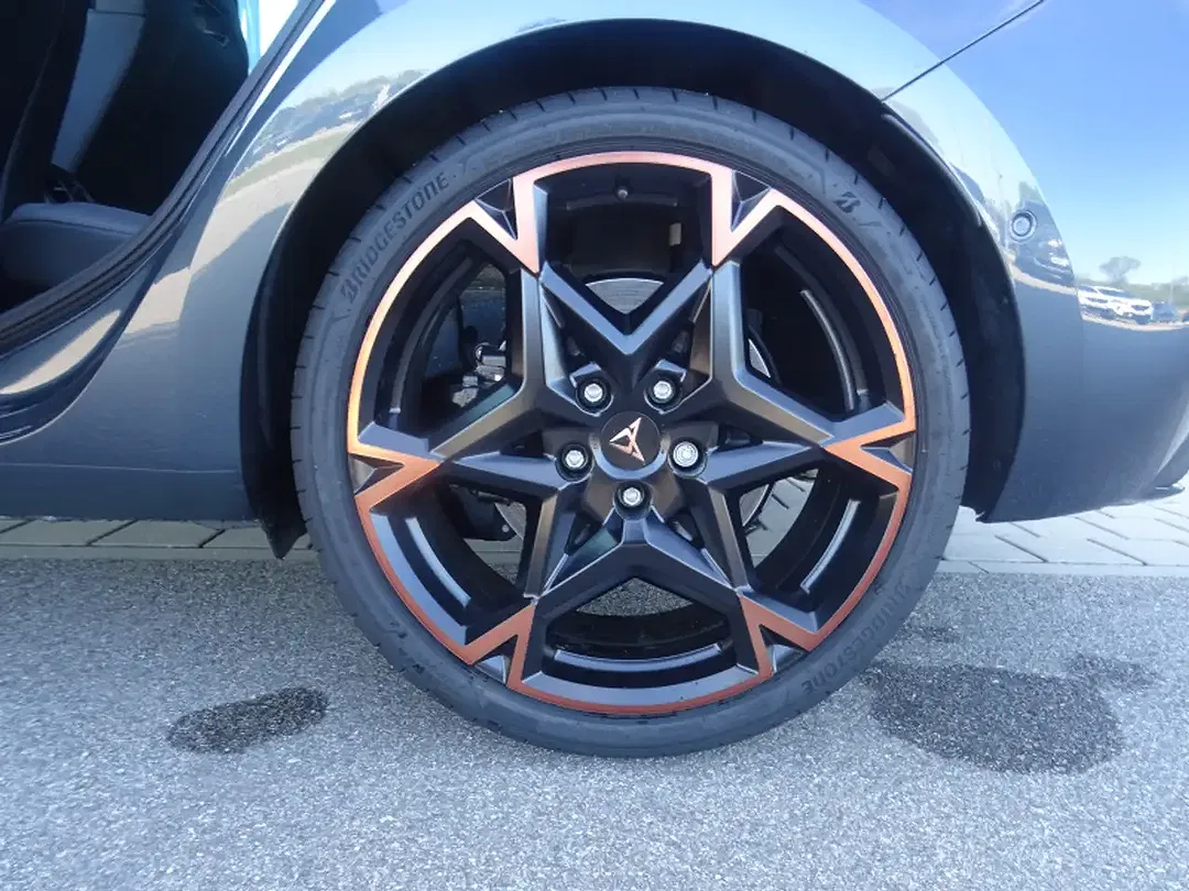 CUPRA Leon - Thumbnail 14